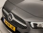 Mercedes-Benz A-klasse 200 AMG Sport 163Pk Automaat (PANORAMADAK, GROOT NAVI, SFEERVERLICHTING, CAMERA, STOELVERWARMING, SPORTSTOELEN, GETINT GLAS, LEDER/ALCANTARA, NIEUWSTAAT)