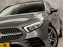Mercedes-Benz A-klasse 200 AMG Sport 163Pk Automaat (PANORAMADAK, GROOT NAVI, SFEERVERLICHTING, CAMERA, STOELVERWARMING, SPORTSTOELEN, GETINT GLAS, LEDER/ALCANTARA, NIEUWSTAAT)