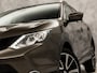 Nissan Qashqai 1.6 dCi Tekna 4WD (PANORAMADAK, NAVIGATIE, LEDER, 360 CAMERA, ELEK SPORTSTOELEN, STOELVERWARMING, GETINT GLAS, CRUISE, NIEUWSTAAT)