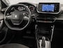 Peugeot 2008 1.2 PureTech Sport 131Pk Automaat (APPLE CARPLAY, 1e EIGENAAR, GROOT NAVI, PARKEERSENSOREN, SPORTSTOELEN, LM VELGEN, CRUISE, LANE ASSIST, NIEUWSTAAT)