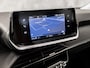 Peugeot 2008 1.2 PureTech Sport 131Pk Automaat (APPLE CARPLAY, 1e EIGENAAR, GROOT NAVI, PARKEERSENSOREN, SPORTSTOELEN, LM VELGEN, CRUISE, LANE ASSIST, NIEUWSTAAT)
