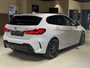 BMW 1-Serie 120i High Executive|Pano|HUD|Keyless|Sfeer
