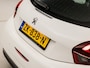 Peugeot 208 1.2 PureTech Signature (APPLE CARPLAY, NAVIGATIE, 1e EIGENAAR, PARKEERSENSOREN, SPORTSTOELEN, CRUISE, LM VELGEN, ELEK PAKKET, NIEUWSTAAT)