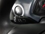 Volkswagen Up! 1.0 65 pk | Navigatie via App | Airco | Parkeersensoren achter | Achteruitrijcamera | Cruise control |