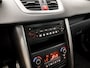 Peugeot 207 CC 1.6 VTi Griffe (CLIMATE, TREKHAAK, CRUISE, SPORTSTOELEN, ELEKTRISCHE KAP, PARKEERSENSOREN, ELEK PAKKET, NIEUWSTAAT)