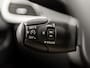 Peugeot 207 CC 1.6 VTi Griffe (CLIMATE, TREKHAAK, CRUISE, SPORTSTOELEN, ELEKTRISCHE KAP, PARKEERSENSOREN, ELEK PAKKET, NIEUWSTAAT)