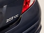 Peugeot 207 CC 1.6 VTi Griffe (CLIMATE, TREKHAAK, CRUISE, SPORTSTOELEN, ELEKTRISCHE KAP, PARKEERSENSOREN, ELEK PAKKET, NIEUWSTAAT)