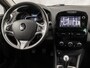 Renault Clio Estate 0.9 TCe Night&Day (NAVIGATIE, LM VELGEN, GETINT GLAS, SPORTSTOELEN, CRUISE, PARKEERSENSOREN, NIEUWE APK, NIEUWSTAAT)