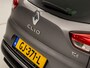 Renault Clio Estate 0.9 TCe Night&Day (NAVIGATIE, LM VELGEN, GETINT GLAS, SPORTSTOELEN, CRUISE, PARKEERSENSOREN, NIEUWE APK, NIEUWSTAAT)