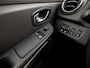 Renault Clio Estate 0.9 TCe Night&Day (NAVIGATIE, LM VELGEN, GETINT GLAS, SPORTSTOELEN, CRUISE, PARKEERSENSOREN, NIEUWE APK, NIEUWSTAAT)