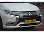 Mitsubishi Outlander 2.4 PHEV S-Edition Nederlandse auto 71003 km NAP dealeronderhouden laatste beurt bij 61000km met oa metallic lak schuif-kanteldak ecc camera Rockford Fosgate audio leren bekleding lane assist adaptive cruise ke