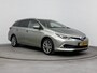 Toyota Auris Touring Sports 1.8 Hybrid Executive | Parkeersensoren V+A | Stoelverwarming | Onderweg-naar-dealer