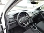 Volkswagen T-Cross 1.0 TSI Life Automatische airco, navigatie, apple carplay-android auto, trekhaak, licht metalen velgen 17 inch, parkeer sensoren voor en achter, enz.