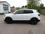 Volkswagen T-Cross 1.0 TSI Life Automatische airco, navigatie, apple carplay-android auto, trekhaak, licht metalen velgen 17 inch, parkeer sensoren voor en achter, enz.