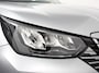 Peugeot e-2008 EV Allure 50 kWh Navigatie Apple Carplay Android Auto Camera Parkeerhulp Adaptive cruise control Dodehoekassistent Full Led Climate Control Virtual Cockpit Lichtmetalen velgen