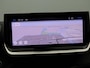 Peugeot e-2008 EV GT 54 kWh 156 Pk | Nieuw Model | Adaptive Cruise | 360 Camera | Trekhaak | Navigatie | CarPlay | Warmtepomp | Full LED | 17 Inch | 48.726 Km !!
