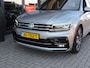 Volkswagen Tiguan 1.5 TSI ACT Highline Business R AUTOMAAT | Wegkl.th | Panodak | Dodehoek | 20'' Allseason | Stoel/ruitverw | ECC