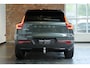 Volvo EX40 Single Motor Extended Range Ultra Europa 82 kWh | Semi-Electrische wegklapbare trekhaak | Panoramadak | 20" Lictmetalen velgen | Parkeersensoren voor + achter | 360° Parkeercamera | Harman Kardon Premium Audio | Electrische Bedienbare voorstoelen |
