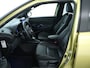 Toyota Yaris Cross 1.5 Hybrid Launch Edition AWD | Panoramadak | Trekhaak afneembaar | JBL | Head-Up Display | Dodehoek detectie | Lederen bekleding | Stoelverwarming | Elektrische achterklep |