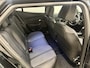 Peugeot e-2008 EV Allure 50 kWh Carplay / PDC / Camera / Bovag garantie