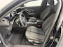 Peugeot e-2008 EV Allure 50 kWh Carplay / PDC / Camera / Bovag garantie