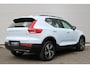 Volvo XC40 B4 Plus Dark Trekhaak, inklapbaar | Stoel-/stuurwielverwarming | Premium audio by Harman Kardon | Elektrisch verstelbare voorstoelen met geheugenfunctie | Adaptieve cruise control | 18 inch. lichtmetalen velgen | Pilot assist | BLIS | Apple carplay/ Android auto |