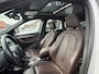 BMW X1 xDrive20i xLine | 3E EIGENAAR | 12MND GARANTIE | PANO DAK | HEAD UP | LEDER | NAVI |