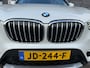 BMW X1 xDrive20i xLine | 3E EIGENAAR | 12MND GARANTIE | PANO DAK | HEAD UP | LEDER | NAVI |