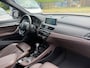 BMW X1 xDrive20i xLine | 3E EIGENAAR | 12MND GARANTIE | PANO DAK | HEAD UP | LEDER | NAVI |