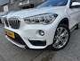 BMW X1 xDrive20i xLine | 3E EIGENAAR | 12MND GARANTIE | PANO DAK | HEAD UP | LEDER | NAVI |