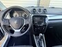 Suzuki Vitara 1.0 Boosterjet Stijl | Afn. trekhaak | Pano | Keyless | Adapt. Cruise | PDC incl. Camera | Alcantara | Apple/Android