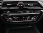 BMW 5-Serie Touring 530e Business Edition Plus | SOH 90% | Panoramadak | Harman/Kardon | Leder | Stoel & stuurverwarming | Achterbank verwarming | Adaptive cruise | Camera | Carplay | Trekhaak |