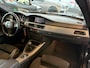 BMW 3-Serie Coupé 320d M Sport/ Cruise Control/ Stoel Verwarming/ Navigatie/ Parkeersensoren Achter/ Bluetooth/ Climate Control/ 19 INCH