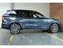 Volvo XC90 T8 Plug-in hybrid AWD Ultra Dark Executive Edition | 22" Lichtmetalen Wielen | Bowers & Wilkins Audio | Luchtvering | Geventileerde Voorstoelen met Massage | Extra Getint Glas |