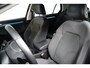 Volkswagen Golf 1.4 eHybrid 204 pk Style 6-DSG | Apple Carplay | Achteruitrijcamera | Stoelverwarming |