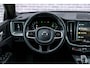 Volvo XC60 2.0 T6 Plug-in Hybrid AWD Plus Dark | PHEV Long Range | Harman Kardon Audio | Panoramadak | Achteruitrijcamera | Sportstoelen | Stoelverwarming voor en achter | Keyless Entry | Elektrische Achterklep | Elektrisch Verstelbare Voorstoelen | Cruise Control Adaptief | BLIS | Navigatie | Apple Carplay | Android Auto