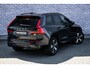 Volvo XC60 2.0 T6 Plug-in Hybrid AWD Plus Dark | PHEV Long Range | Harman Kardon Audio | Panoramadak | Achteruitrijcamera | Sportstoelen | Stoelverwarming voor en achter | Keyless Entry | Elektrische Achterklep | Elektrisch Verstelbare Voorstoelen | Cruise Control Adaptief | BLIS | Navigatie | Apple Carplay | Android Auto