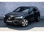 Volvo XC60 2.0 T6 Plug-in Hybrid AWD Plus Dark | PHEV Long Range | Harman Kardon Audio | Panoramadak | Achteruitrijcamera | Sportstoelen | Stoelverwarming voor en achter | Keyless Entry | Elektrische Achterklep | Elektrisch Verstelbare Voorstoelen | Cruise Control Adaptief | BLIS | Navigatie | Apple Carplay | Android Auto