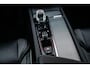 Volvo XC60 2.0 T6 Plug-in Hybrid AWD Plus Dark | PHEV Long Range | Harman Kardon Audio | Panoramadak | Achteruitrijcamera | Sportstoelen | Stoelverwarming voor en achter | Keyless Entry | Elektrische Achterklep | Elektrisch Verstelbare Voorstoelen | Cruise Control Adaptief | BLIS | Navigatie | Apple Carplay | Android Auto