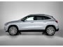 Mercedes-Benz GLA 250 e 140 Year Edition | Plus pakket | Parkeerpakket | Panoramaschuifdak | 20” tien-dubbelspaaks AMG velgen | Warmtewerend, donkergetint glas |