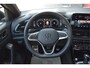 Volkswagen T-Roc 1.5 TSI R-Line Black Style LED grill, Adaptive cruise, Ergo active + Massage, IQ Light, Afn. trekhaak,  Camera