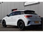 Volkswagen T-Roc 1.5 TSI R-Line Black Style LED grill, Adaptive cruise, Ergo active + Massage, IQ Light, Afn. trekhaak,  Camera