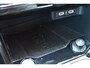 Volkswagen T-Roc 1.5 TSI R-Line Black Style LED grill, Adaptive cruise, Ergo active + Massage, IQ Light, Afn. trekhaak,  Camera
