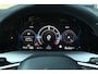 Volkswagen Golf 1.5 eHybrid 204pk Life Edition | SoH 100% | Panoramadak | Trekhaak |