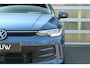 Volkswagen Golf 1.5 eHybrid 204pk Life Edition | SoH 100% | Panoramadak | Trekhaak |