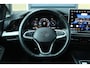 Volkswagen Golf 1.5 eHybrid 204pk Life Edition | SoH 100% | Panoramadak | Trekhaak |