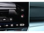 Volkswagen Golf 1.5 eHybrid 204pk Life Edition | SoH 100% | Panoramadak | Trekhaak |