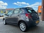 Toyota Yaris 1.0 VVTi Acces! 5-Deurs! Airco! APK 04-2027!