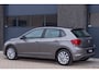 Volkswagen Polo 1.0 TSI Highline | DSG Automaat | Carplay | Climate | Navigatie | DAB | Cruise | Bluetooth | Stoelverwarming | Stuurbediening | 2 X PDC | LM Velgen | Garantie