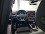 Volkswagen T-Roc 1.0 TSI R-Line | Apple carplay | Ergo stoel | Navi | Camera | IQ-light | Privacy | Dakrail | Stoelverwarm.